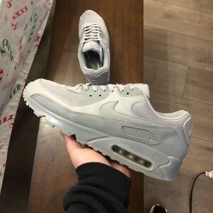Men’s Nike Air Max 90 ‘Triple Grey size 13
